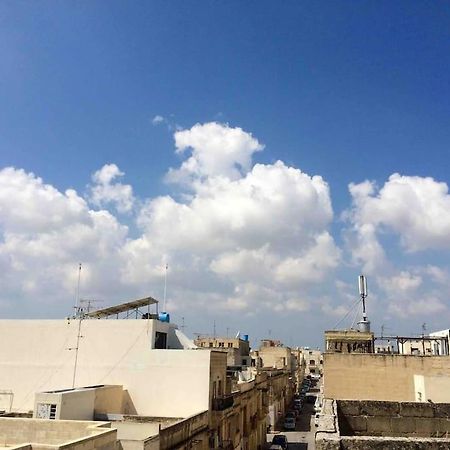 May Flower: Modern Flat Close To Airport/Bus Stops Tarxien Exterior photo